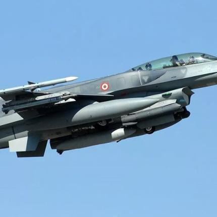 f-16_arthro.jpg