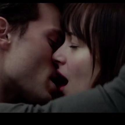 Το τρέιλερ της πολυαναμενόμενης ταινίας "Πενήντα Αποχρώσεις του Γκρι" (βίντεο) 