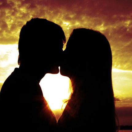 Παγκόσμια ημέρα φιλιού - Τι μπορεί να κολλήσετε