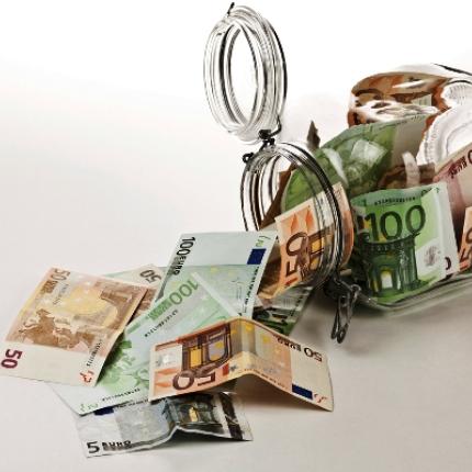 Από το πρώτο ευρώ θα δηλωθούν οι τόκοι των καταθέσεων