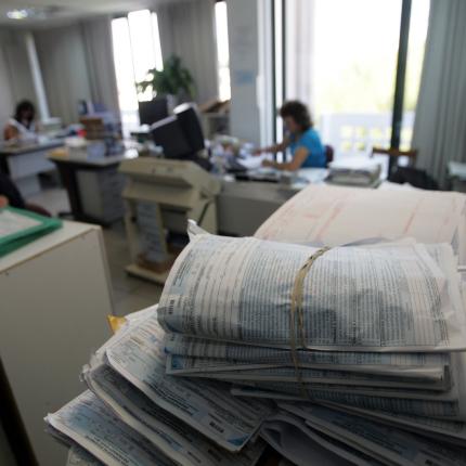 Τι φέρνει το 2015 στους Έλληνες φορολογούμενους