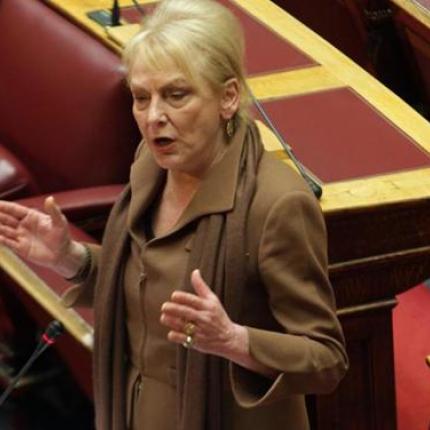 Ο Σαμαράς πρέπει να διώξει το λαϊκοδεξιό επιτελείο του, λέει η Φωτεινή Πιπιλή