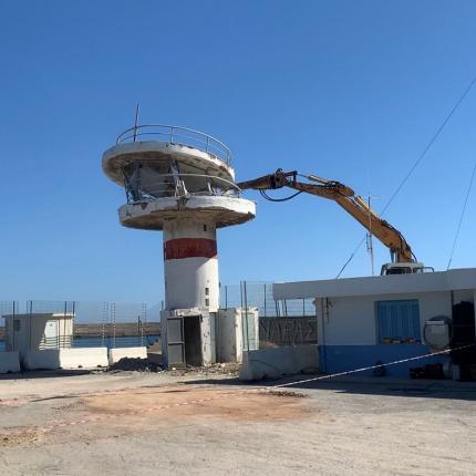 κατεδάφιση φάρου