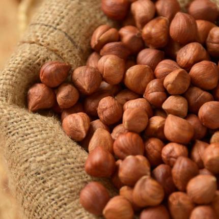 Ο Κρητικός αγρότης πουλάει το σταφύλι  25 λεπτά και ο Τούρκος το φουντούκι 20 ευρώ !