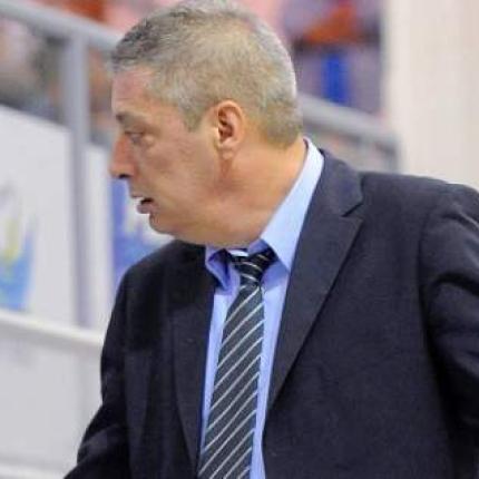 Ο Βασίλης Φραγκιάς ανέλαβε την εθνική Κατάρ