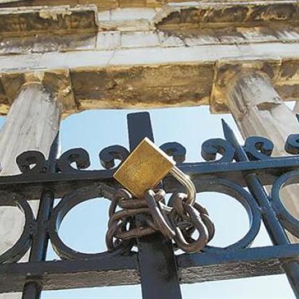 Αφύλακτοι οι αρχαιολογικοί χώροι και τα μουσεία καταγγέλλει η ΠΕΥΦΑ