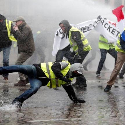 κίτρινα γιλέκα γαλλία