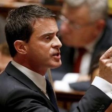 Γαλλία: Απορρίφθηκε η πρόταση μομφής