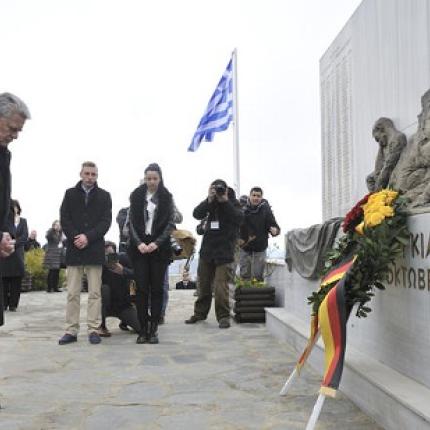 Γ. Γκάουκ: Εννοούσα, τη συγγνώμη που ζήτησα από τους 'Ελληνες