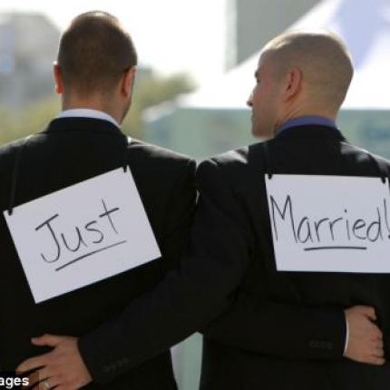 «Πράσινο» από τη Βουλή στους γάμους ομοφυλοφίλων στη Σλοβενία