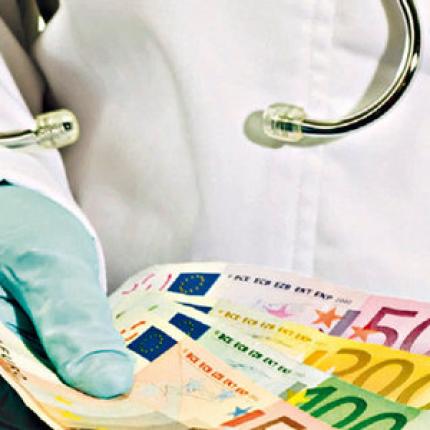 "Λαβράκι" από την Κρήτη για το ΣΔΟΕ, με γιατρό γυναικολόγο 