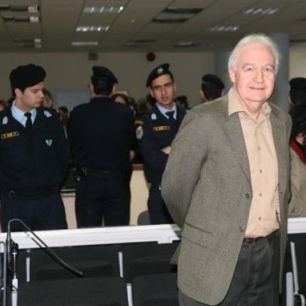 Επιστολή Γιωτόπουλου για τον Ξηρό - "Εμφύλιος" στη 17Ν