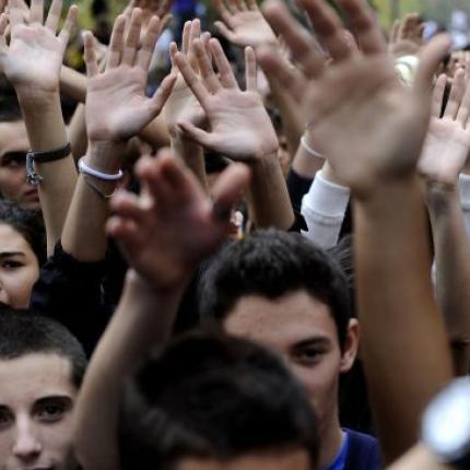 Ευρωκοινοβούλιο: Με επενδύσεις στην έρευνα και την καινοτομία αντιμετωπίζεται η νεανική ανεργία