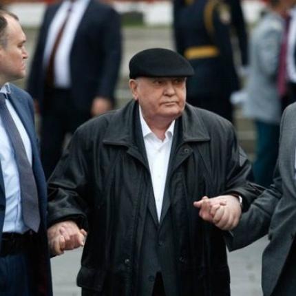 gorbachov_4.jpg