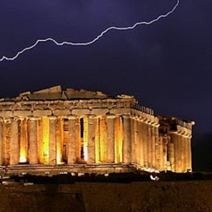 Το καλοκαίρι η διαπραγμάτευση για το ελληνικό χρέος, λέει ο ‘Ολι Ρέν