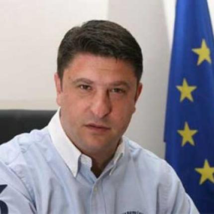 νίκος χαρδαλιάς