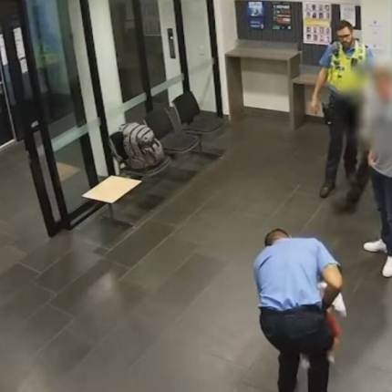 διασωση μωρου