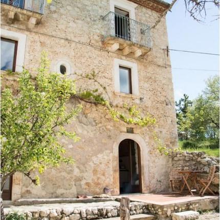 house-italy-abruzzo.jpg