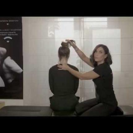 Πως να χαλαρώσετε τους μυς του αυχένα