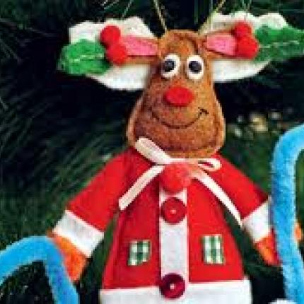 "Τα όνειρα των στολιδιών" στον κοινωνικό χώρο των ιδρυμάτων Καλοκαιρινού