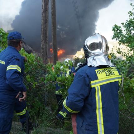 Πολύωρη μάχη για τους πυροσβέστες (imageonline)