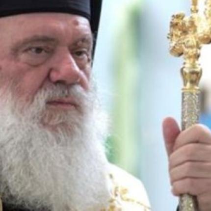 Ιερώνυμος: Λυπηρό ένας βουλευτής να συμπεριφέρεται τόσο ανόητα