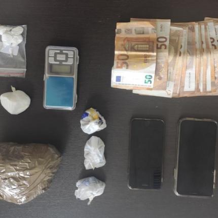 Αυτά βρήκαν οι αστυνομικοί στο αυτοκίνητο και στα σπίτια των 3 συλληφθέντων