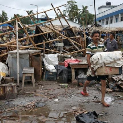 Καταστροφές από τον κυκλώνα
