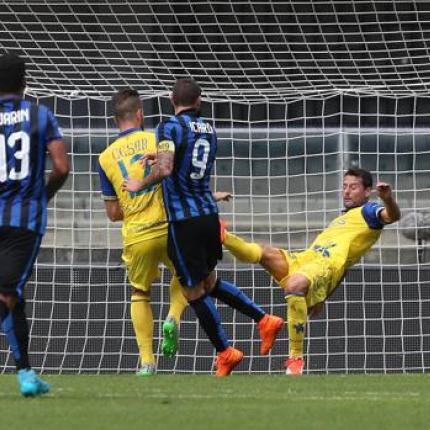 φυτικές ίνες-λαχανικα-σαλάτα-γυναίκα-φούσκωμα.jpg