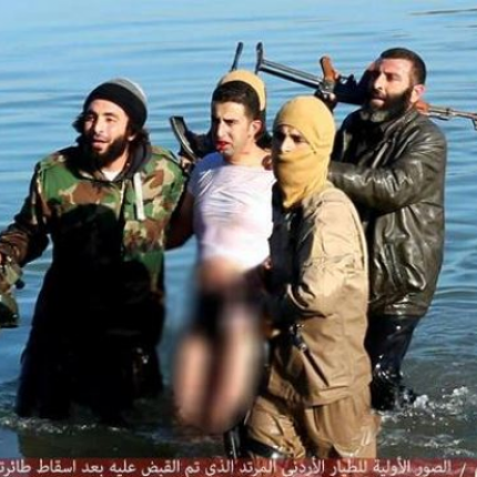 Στα χέρια των τζιχαντιστών ο Ιορδανός πιλότος του ελικοπτέρου
