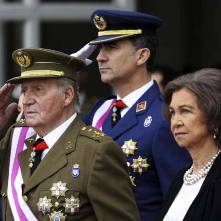 Χιλιάδες διαδηλωτές ζητούν το τέλος της Μοναρχίας στην Ισπανία