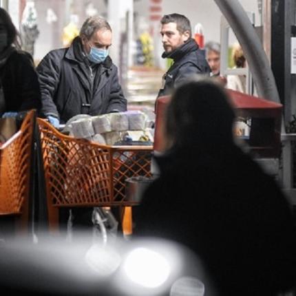 ιταλία κορωνοϊός σούπερ μάρκετ