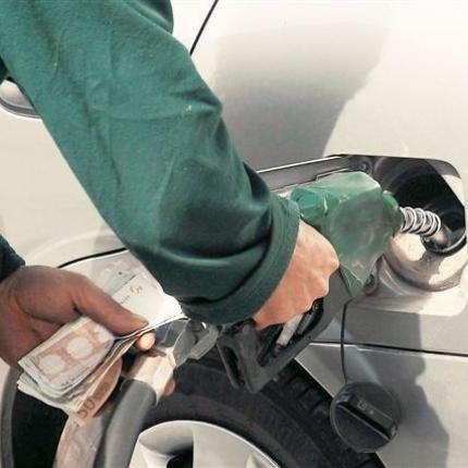 Αλληλοκατηγορούνται υπουργεία - πρατηριούχοι για το λαθρεμπόριο καυσίμων