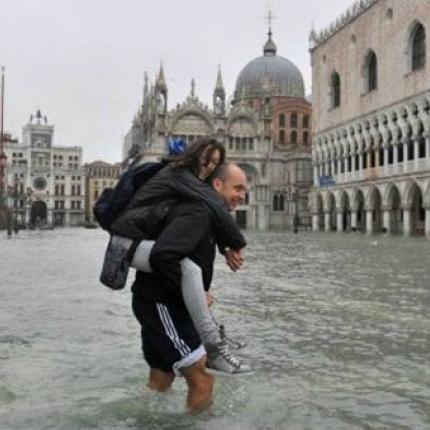 Σε κλοιό κακοκαιρίας η Ιταλία 