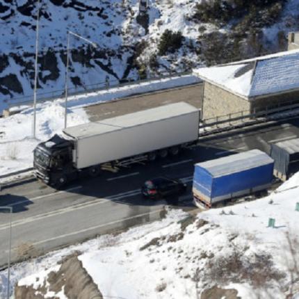 κακοκαιρια - φορτηγα