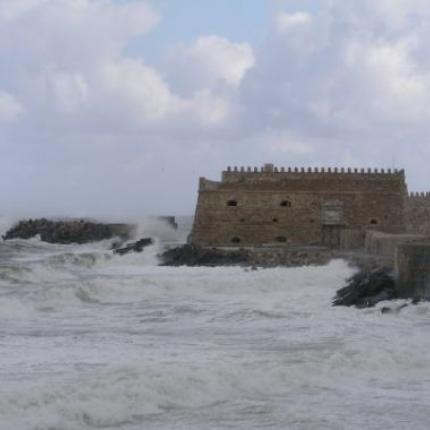 Σε επιφυλακή ο Δήμος Ηρακλείου για την κακοκαιρία - Έκτακτη σύσκεψη στη Λότζια