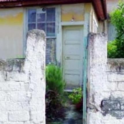 Καλαμάτα: Μαχαίρωσαν τον σεκιουριτά μπροστά στους πελάτες