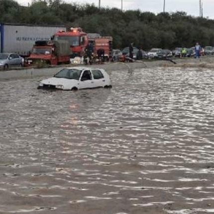 Προβλήματα σε χωριά της Καλαμάτας από την κακοκαιρία 