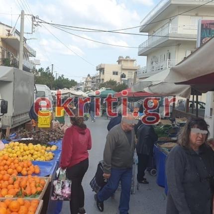 Οι περισσότεροι πωλητές φορούσαν μόνο γάντια