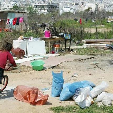 Συλλήψεις και μηνύσεις για να νέα κτίσματα που "ξεφυτρώνουν" στον καταυλισμό της Ν. Αλικαρνασσού