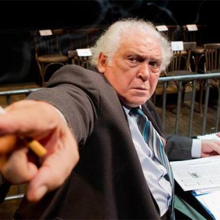 Η "Ανάκριση" στην Κρήτη με τον Κώστα Καζάκο