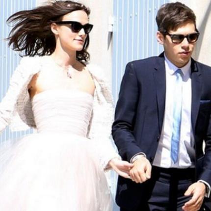 Τον πελαργό ... περιμένει η Keira Kneightly