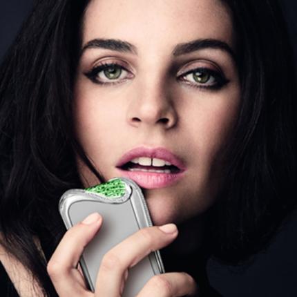 Το κινητό από ... χρυσαφι που κοστίζει 25.000 ευρώ!