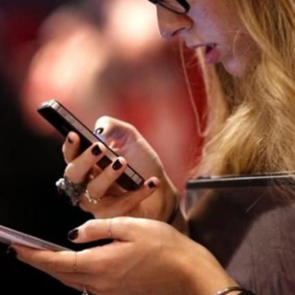 απάτη τηλέφωνο