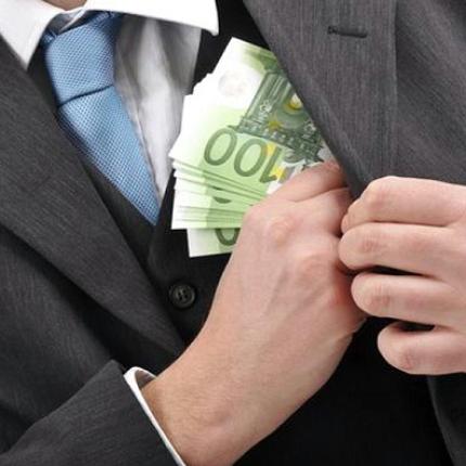 Καλοστημένη κομπίνα με θύματα εμπόρους των Χανίων