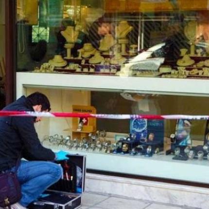 Στις 27 Ιουνίου θα συνεχιστεί η δίκη για τις ληστείες στα κοσμηματοπωλεία σε Ηράκλειο και Ρέθυμνο