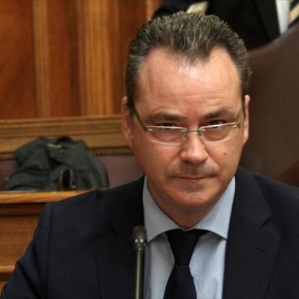 Η παραίτηση Κουκοδήμου κι η αντίδραση Λοβέρδου