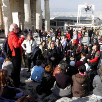 Θετικό το υπουργείο Παιδείας να ενταχθεί η ειδικότητα των ξεναγών στα Δημόσια ΙΕΚ