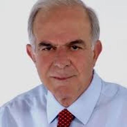 Επίθεση Λαμπρινού σε Πλακιωτάκη για την περικοπή θέσεων εργασίας στο Δήμο