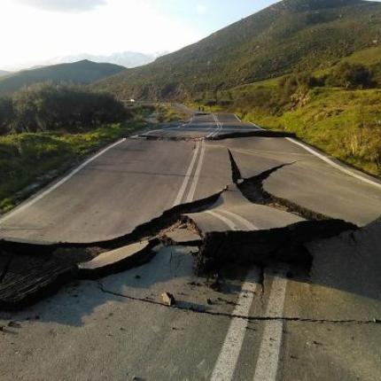 Λ. Αυγενάκης: Να αποκατασταθεί άμεσα το ρήγμα στο δρόμο από Λαράνι προς Ασήμι